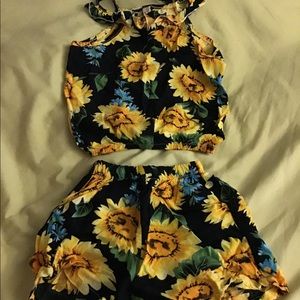 Girl sunflower short set